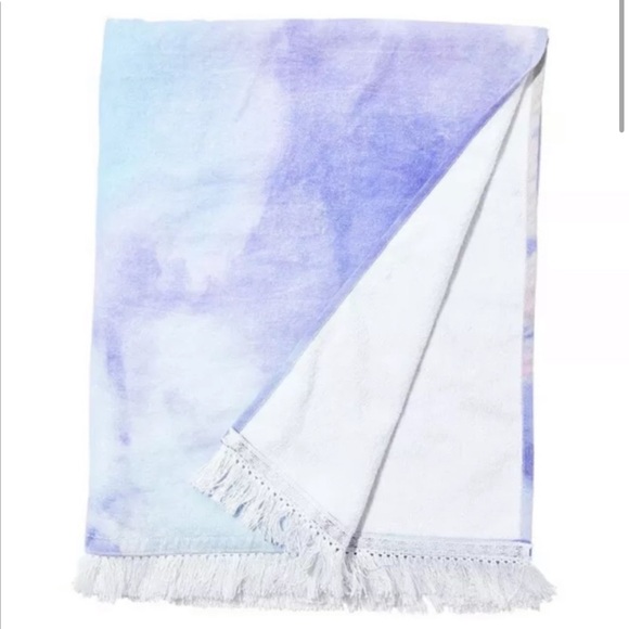 L*Space Tie Dye Beach Towel - Picture 2 of 4